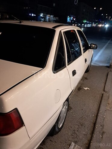 Daewoo Nexia-4