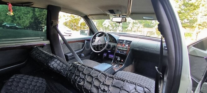 Mercedes C 220-12