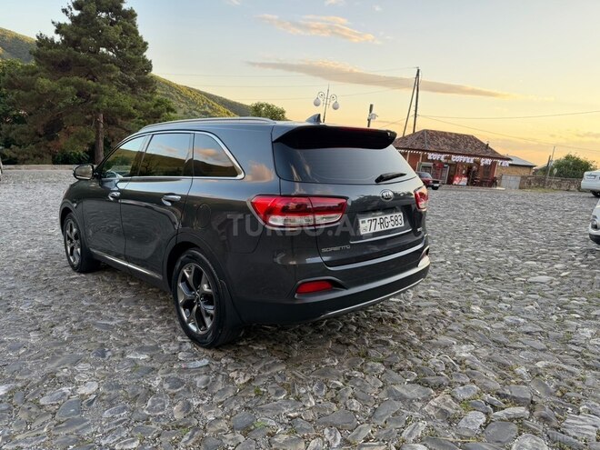Kia Sorento-3