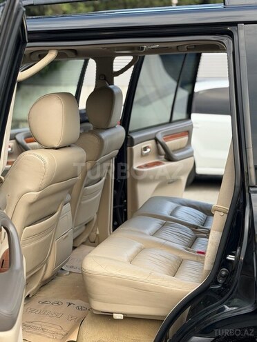 Lexus LX 470-14