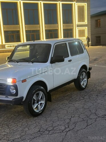 LADA (VAZ) Niva-2