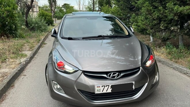 Hyundai Elantra-6