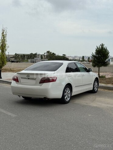 Toyota Camry-7