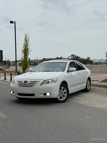 Toyota Camry-1