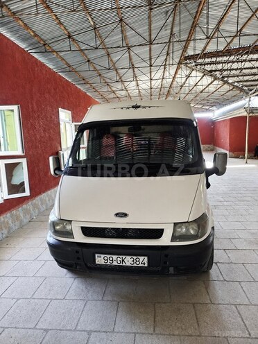 Ford Transit-1