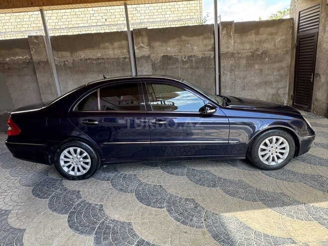 Mercedes E 220-4