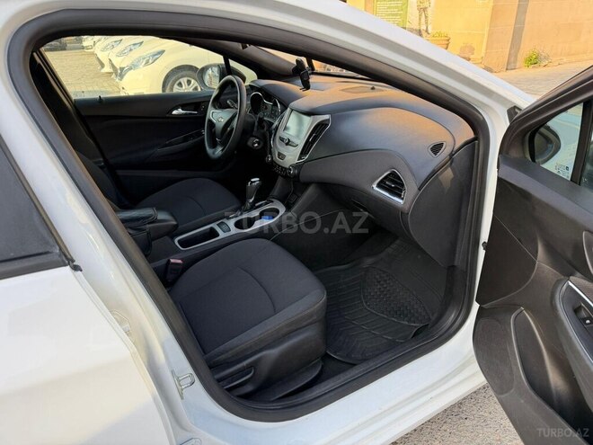 Chevrolet Cruze-4