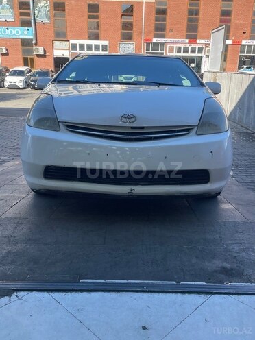 Toyota Prius-7