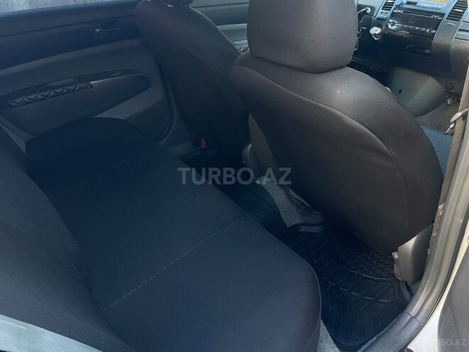 Toyota Prius-2