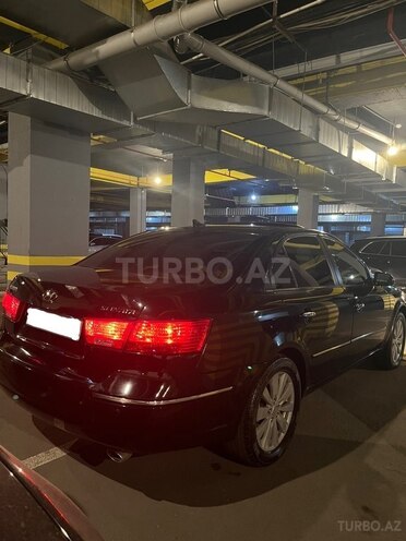 Hyundai Sonata-2