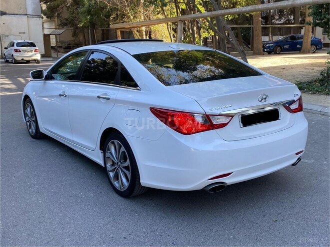 Hyundai Sonata-3