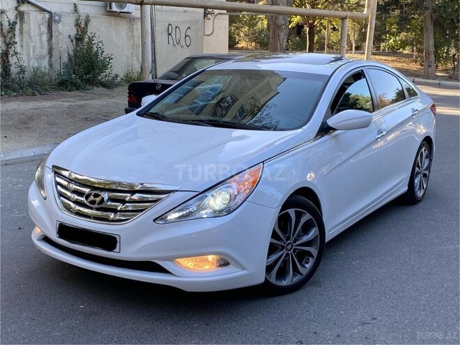 Hyundai Sonata-1