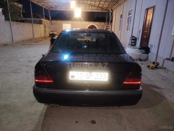 Mercedes C 200-2
