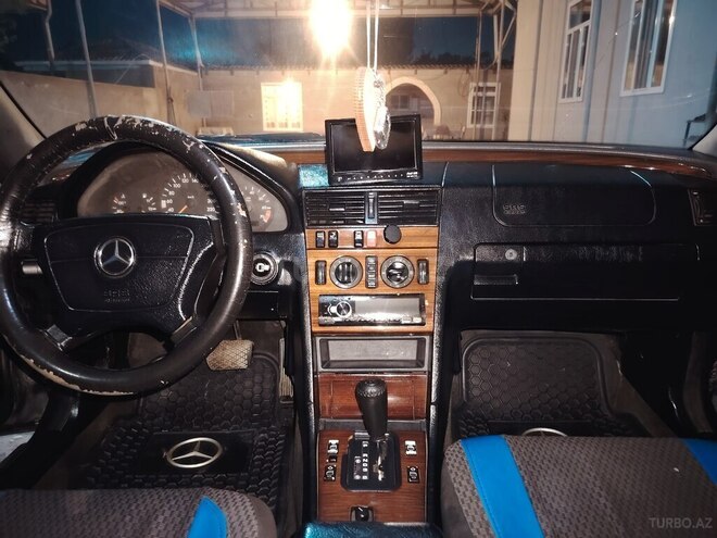 Mercedes C 200-6