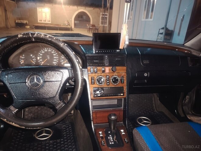 Mercedes C 200-7