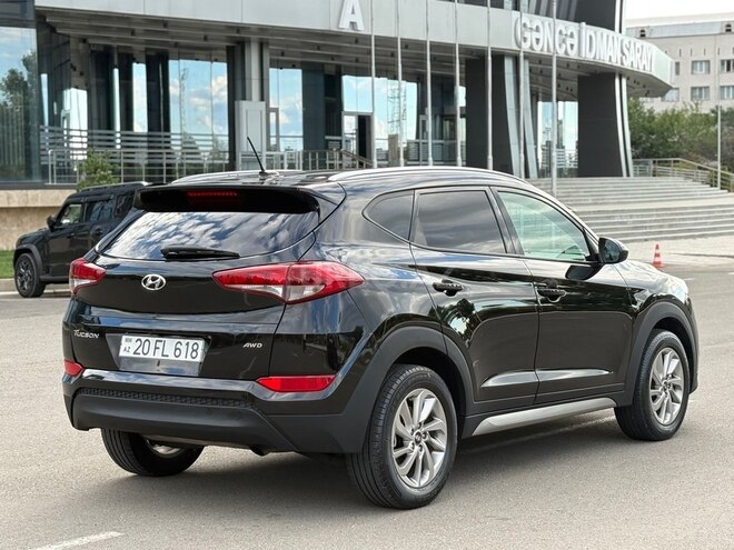 Hyundai Tucson-6