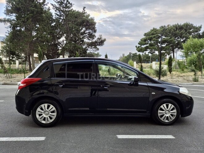 Nissan Tiida-7
