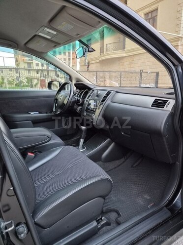 Nissan Tiida-9