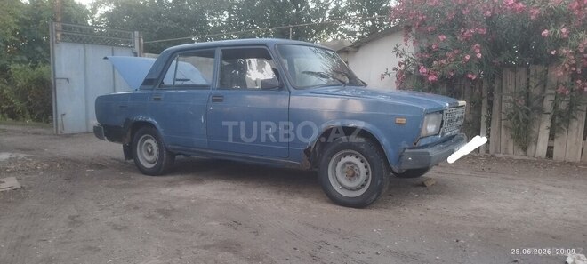 LADA (VAZ) 2107-2