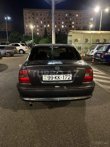 Opel Vectra-8