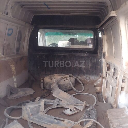 Ford Transit-4