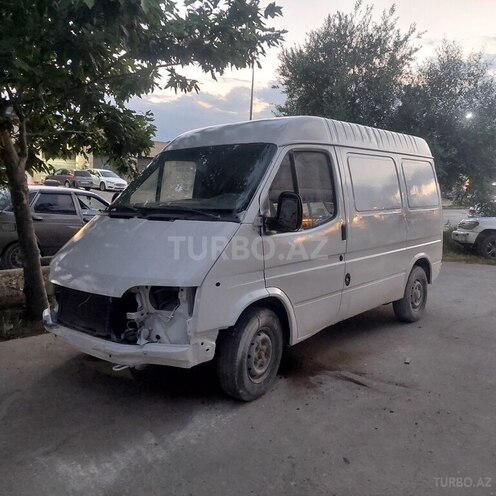 Ford Transit-1