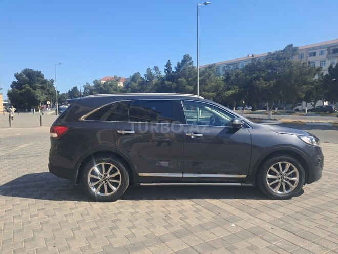 Kia Sorento-6