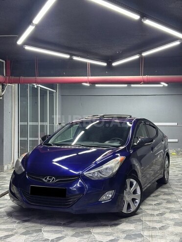 Hyundai Elantra-8
