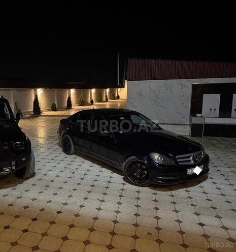 Mercedes C 250 4MATIC-6