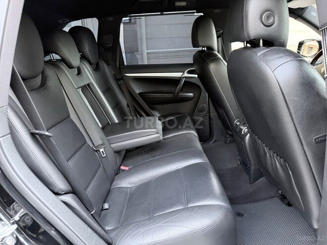 Porsche Cayenne-14