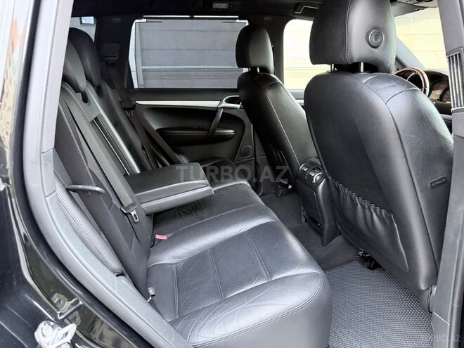 Porsche Cayenne-20