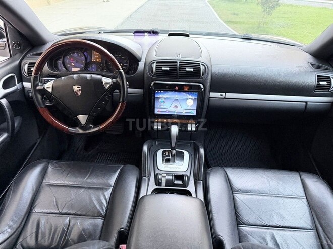 Porsche Cayenne-17