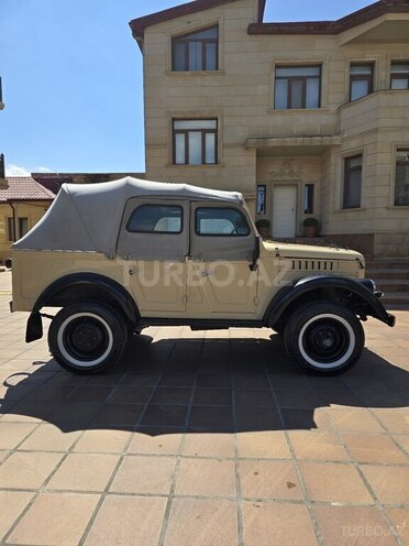 GAZ 69-3