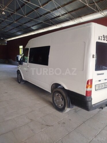 Ford Transit-7