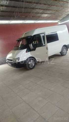 Ford Transit-6