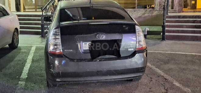 Toyota Prius-3