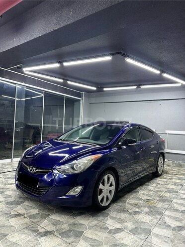 Hyundai Elantra-16