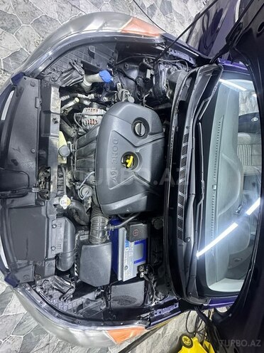 Hyundai Elantra-18