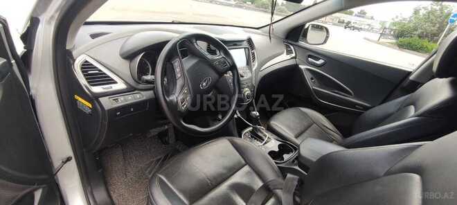 Hyundai Santa Fe-10