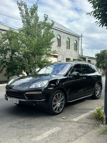 Porsche Cayenne-19