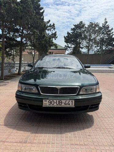 Nissan Maxima-1