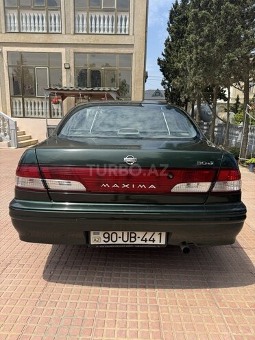 Nissan Maxima-2
