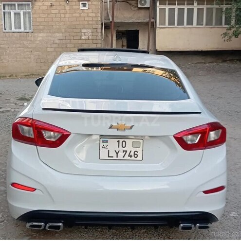 Chevrolet Cruze-13