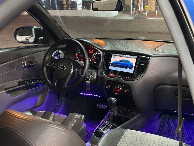 Kia Rio-7