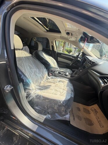 Ford Fusion-14