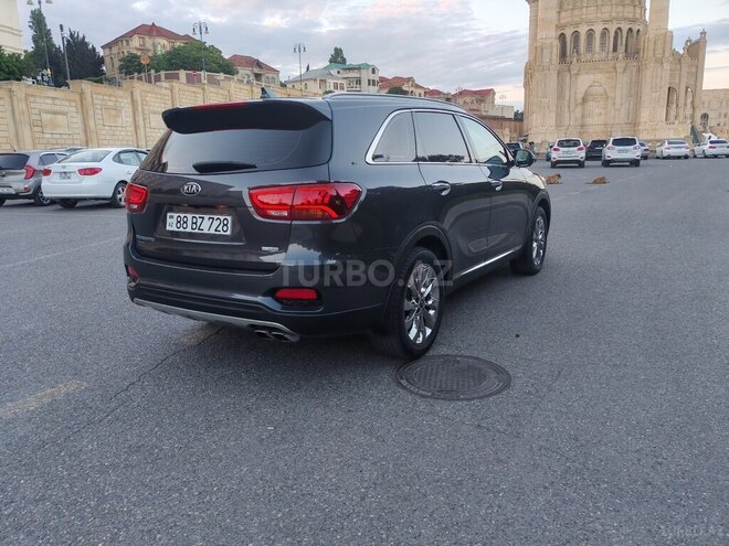 Kia Sorento-3