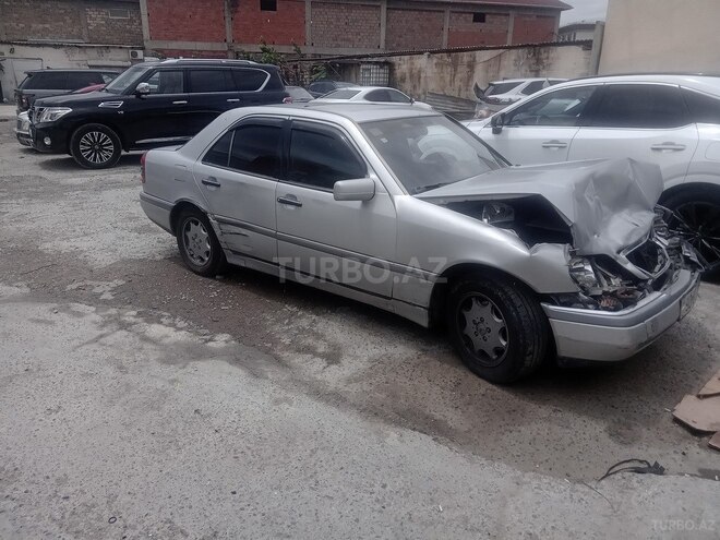 Mercedes C 180-9