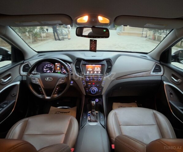 Hyundai Santa Fe-8