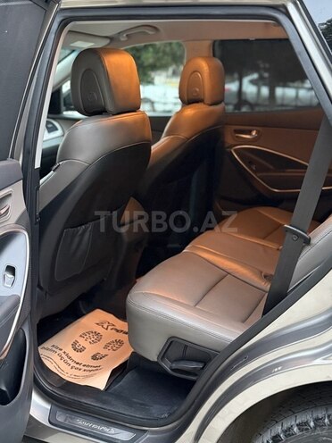 Hyundai Santa Fe-10