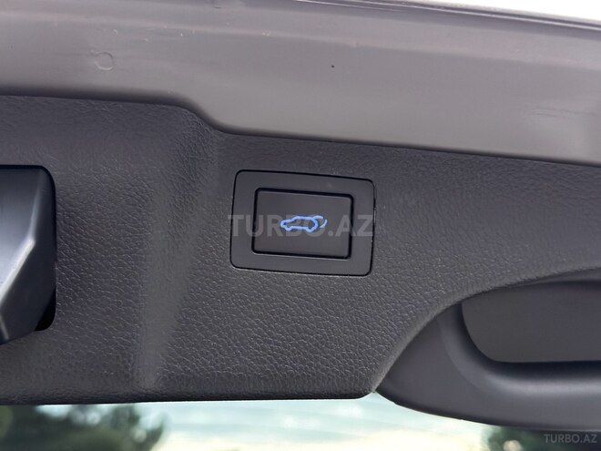 Hyundai Santa Fe-12